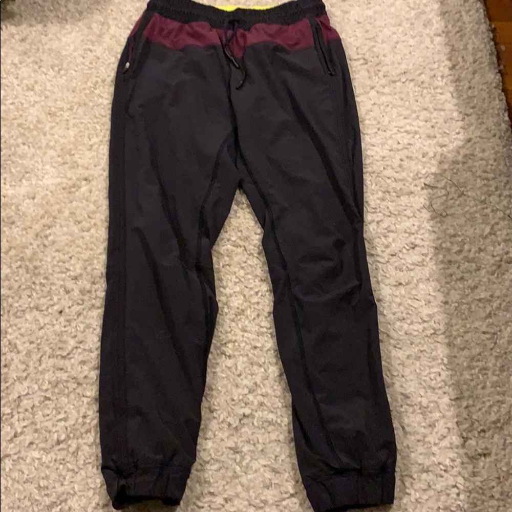 lululemon track pant: size 4
